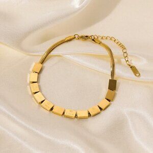 NWT Square Charms Herringbone Bracelet 6" 18K Gold Platted Minimalist